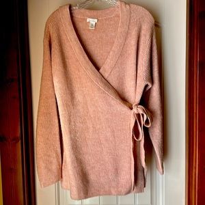 H&M maternity medium wrap sweater.